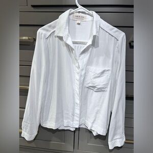 Size, small cloth and stone blouse never been worn